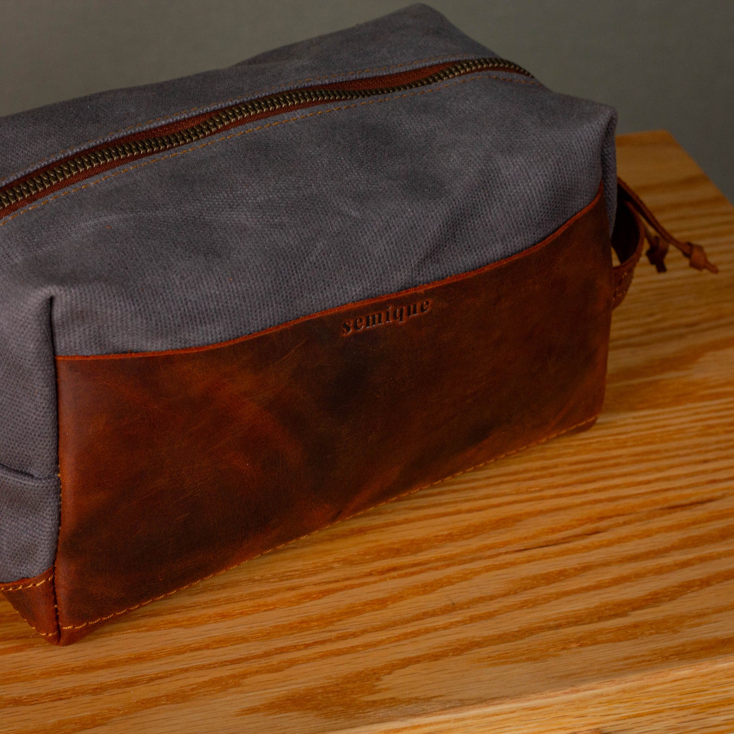 Dopp Kit / Medium-Large / Ash Gray