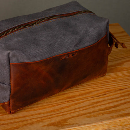 Dopp Kit / Medium-Large / Ash Gray
