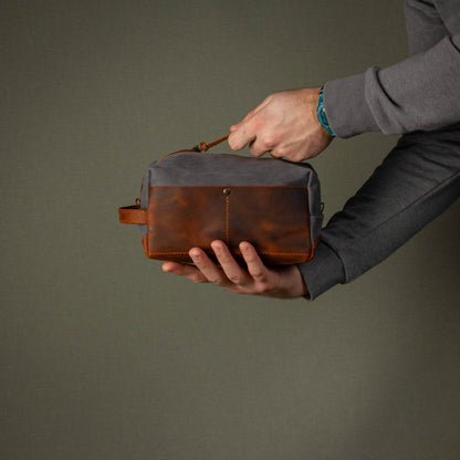 Dopp Kit / Medium-Large / Ash Gray