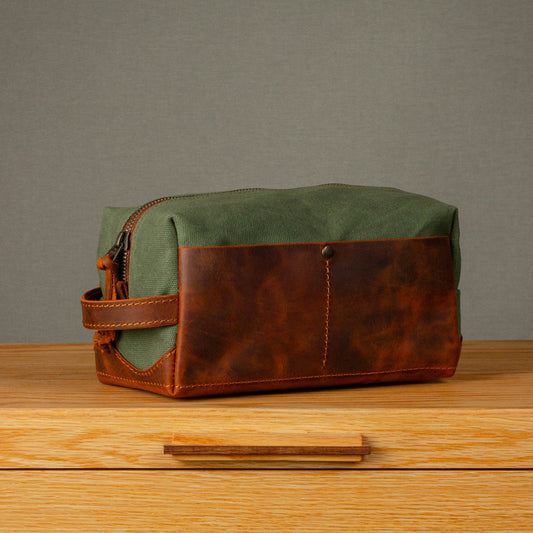 Dopp Kit / Medium-Large / Forest Green