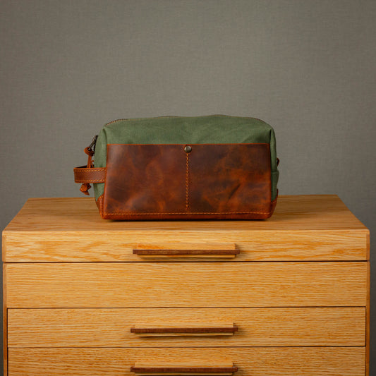 Dopp Kit / Medium-Large / Forest Green