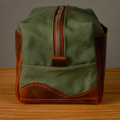 Dopp Kit / Medium-Large / Forest Green