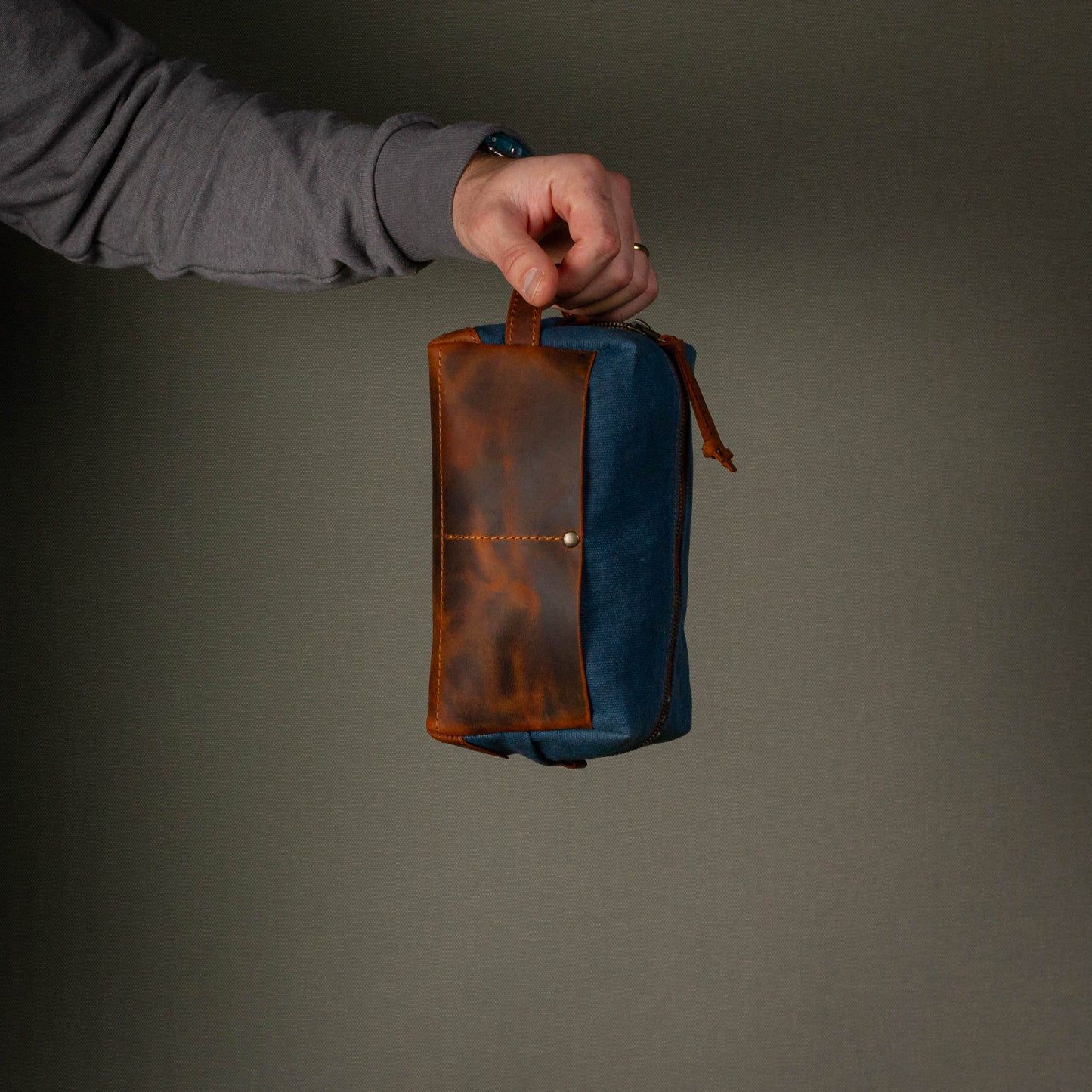 Dopp Kit / Medium-Large / Midnight Blue